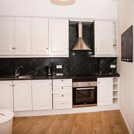 Mai & Maud Ronda Apartment Barselona Dış mekan fotoğraf