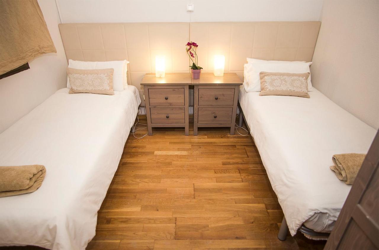 Mai & Maud Ronda Apartment Barselona Dış mekan fotoğraf