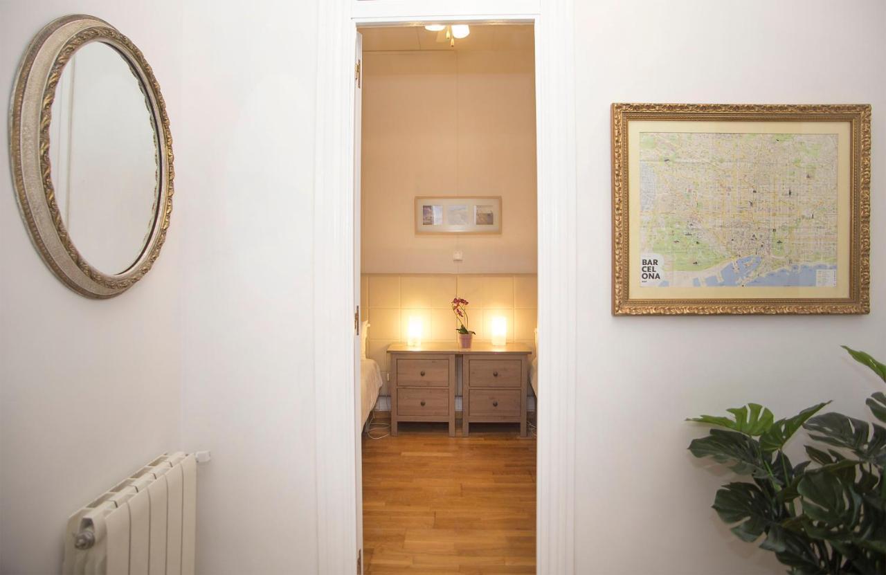 Mai & Maud Ronda Apartment Barselona Dış mekan fotoğraf