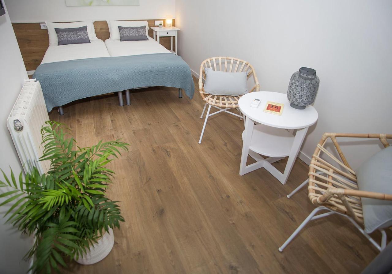 Mai & Maud Ronda Apartment Barselona Dış mekan fotoğraf